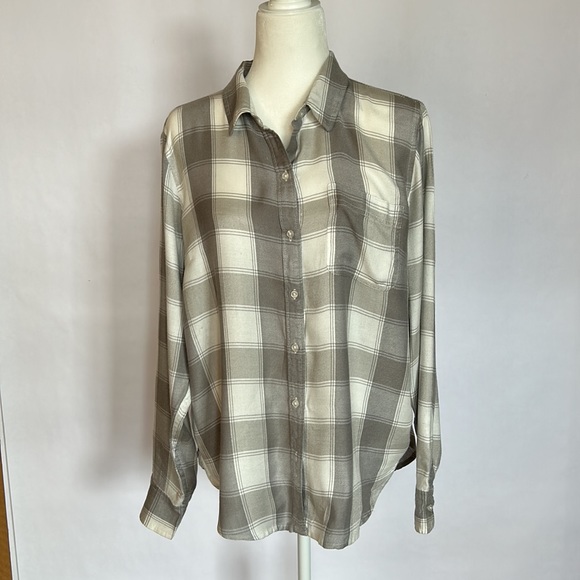 Lucky Brand gray and white super soft flannel button up shirt szL - Picture 6 of 11